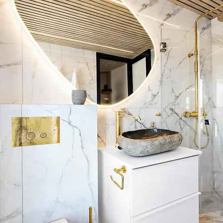 360 View Penthouse L Office L 60 Sqm Balcony Διαμέρισμα *
